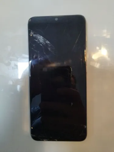 Celular - Motorola E20