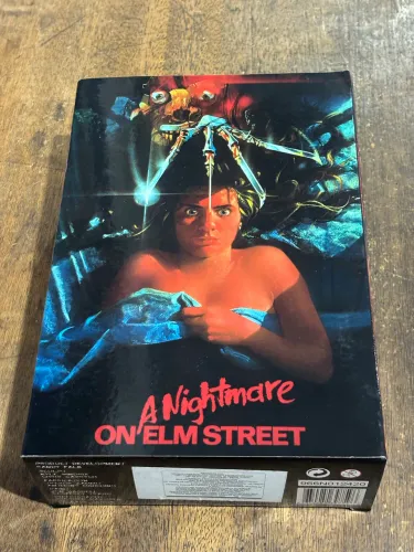Neca Toys Freddy Krueger - A Nightmare On Elm Street Ultimate Freddy