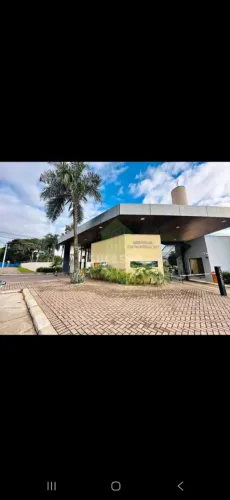 VENDE-SE APARTAMENTO TÉRREO NO RESIDENCIAL PALMEIRAS, BAIRRO PARQUE VERDE.