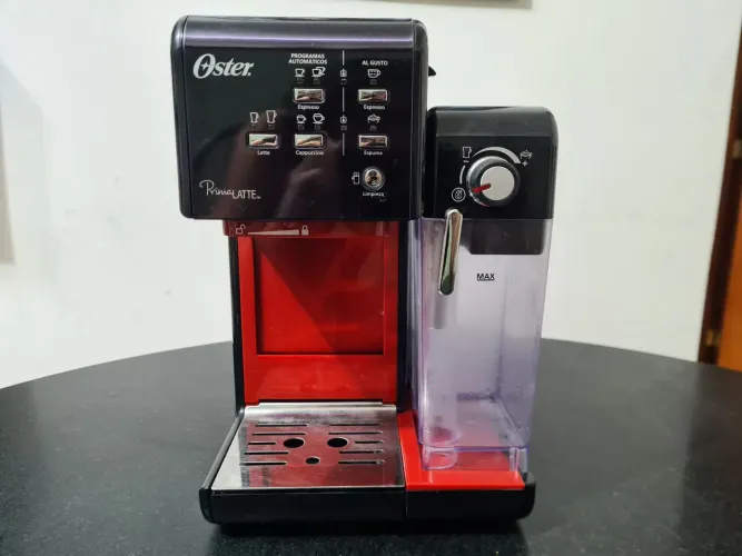 Cafeteira Oster PrimaLatte
