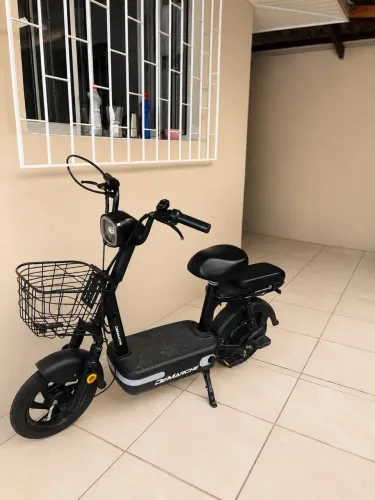 Scooter elétrica