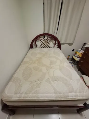 Colchão casal com sistema de massagem