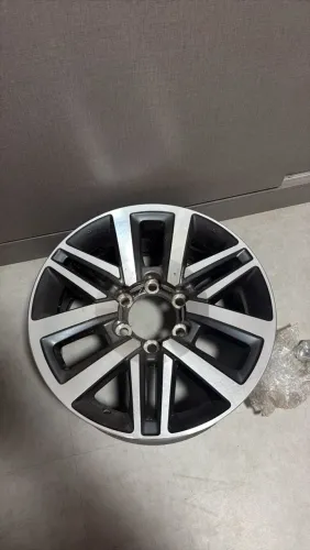 RODA HILUX