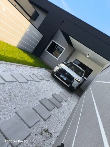 Vendo casa ? nova na praia de Guaratuba 800