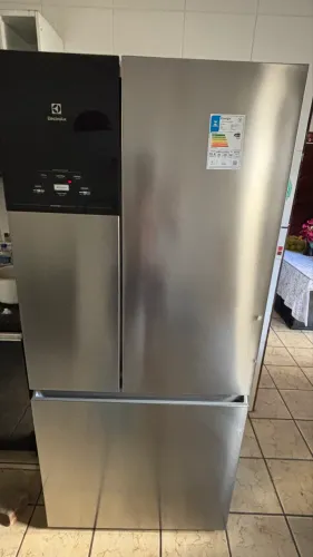 Geladeira electrolux