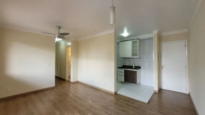 Apartamento com 3 dormitórios para alugar, 76 m² por R$ 3.016,31/mês - Vila São Francisco