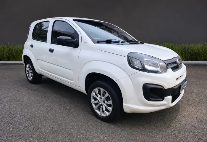 Fiat Uno Attractive 1.0 EVO Fire Flex 8V 5P 2021