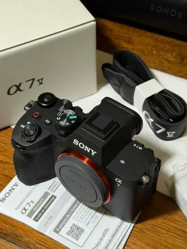 Sony a7V