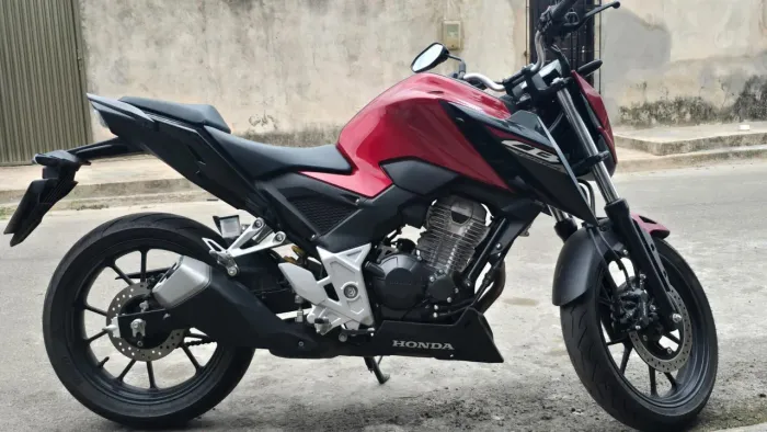 Honda 300f sem detalhes 