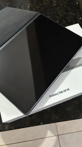 Tablet- Samsung Galaxy tab S9 FE cinza 128gb *pouco usado*