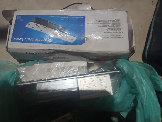 60$ As 02 Fechadura elétrica