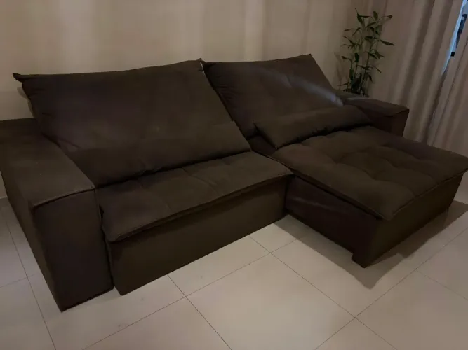 SOFÁ RETRÁTIL E RECLINÁVEL 2,90 m - SUEDE MARROM