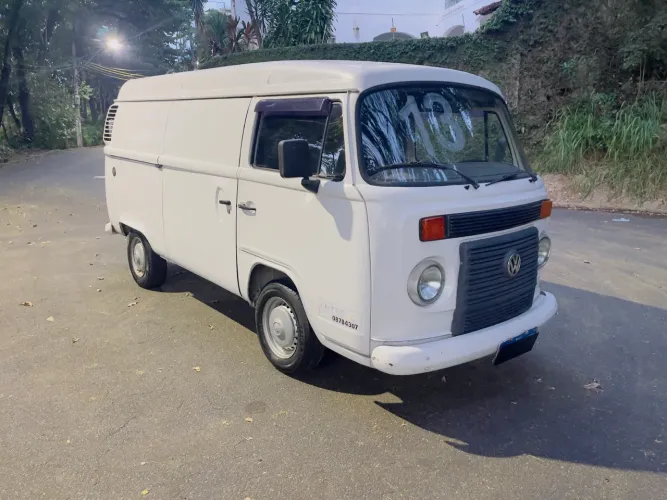Volkswagen Kombi Furgão 1.4 MI Total Flex 8V 2013