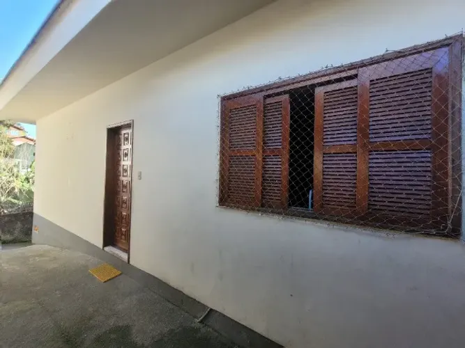Vendo ou Permuto Casa no Pantanal por Apartamento