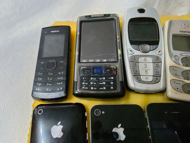 Sucata de celulares