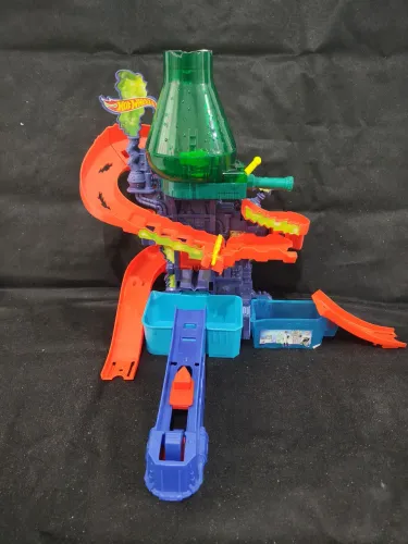Pista Hot Wheels City Laboratorio Cientifico