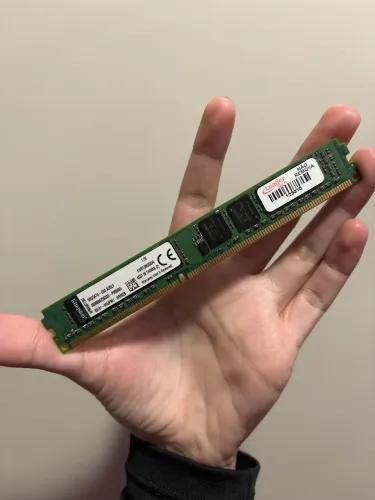 MEMÓRIA RAM KINGSTOM 4GB DDR3 1333MHZ, ACEITO PROPOSTAS!!!