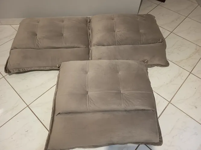 Sofá, em perfeito estado ( apenas um mês de uso )