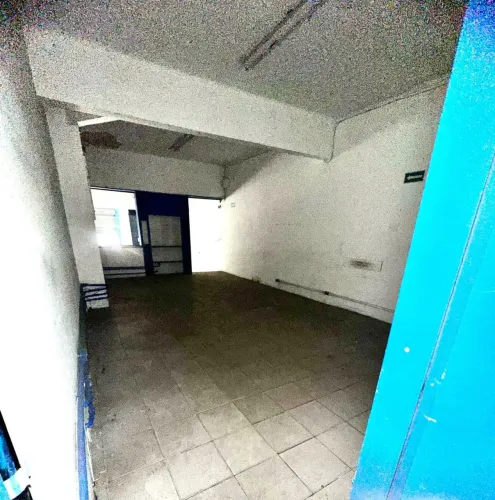 Imóvel para aluguel possui 400 metros quadrados com 4 quartos em Liberdade - São Paulo - S