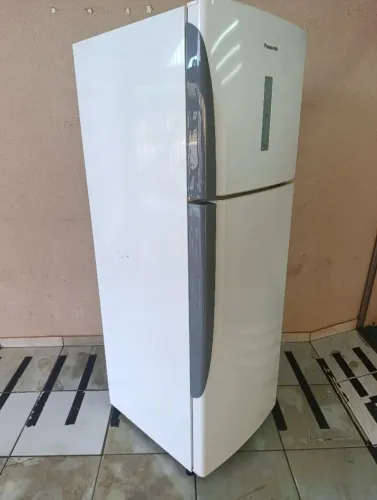 Geladeira Panasonic Frost Free 387 litros 