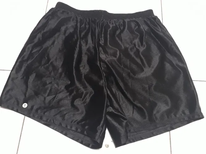 CALÇÃO TECIDO BRILHOSO ANOS 90