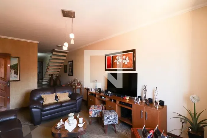 Casa à Venda - Parque São Domingos, 3 Quartos, 196 m2