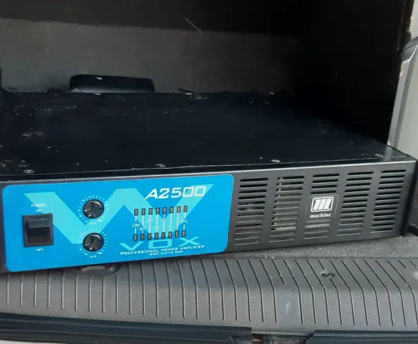 Amplificador Machine a2500