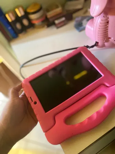 ultilaser Kid Pad 3G, com 32 GB, Android 11, tela de 7?, conexão 3G e capa infantil.
