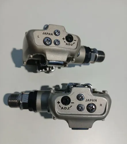 Par de pedais MKS MXP-110