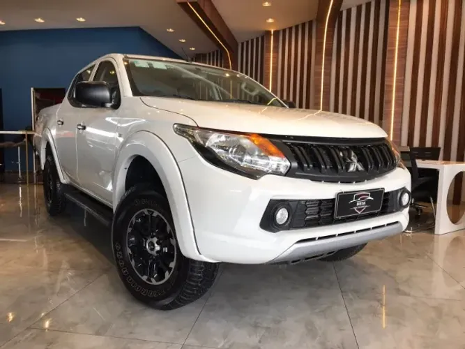 Mitsubishi L200 Triton Sport GLS 2.4 CD Diesel Aut. 2023