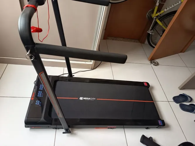 Esteira Ergométrica Elétrica Dobrável Mega Gym