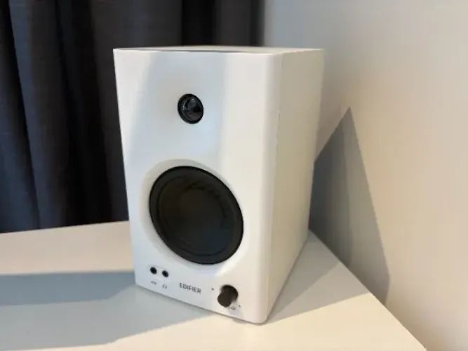 Edifier MR4 caixa de som branca monitor de áudio 42W