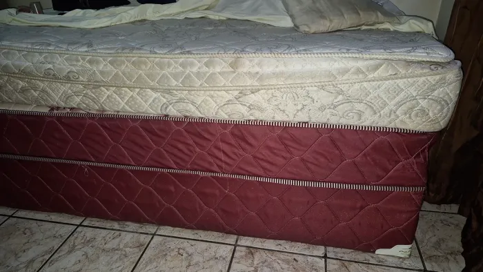 Cama box e colchão casal