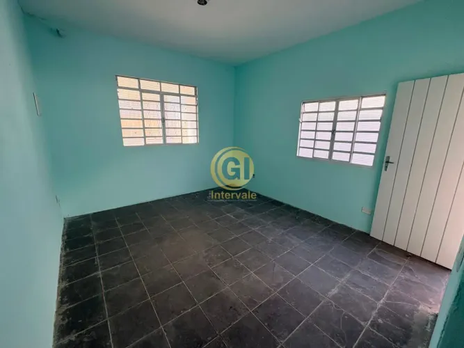 Imperdível! Casa à venda em Jacareí-SP, Jardim São José: 2 quartos, 1 sala, 2 banheiros, 1