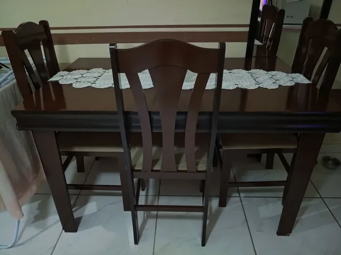 Mesa 6 cadeiras