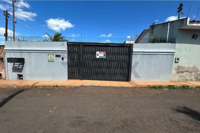 R$ 650.000,00 CASA À VENDA  SETOR ANTENA  JATAÍ/GO Rua Viela Frei Domingos