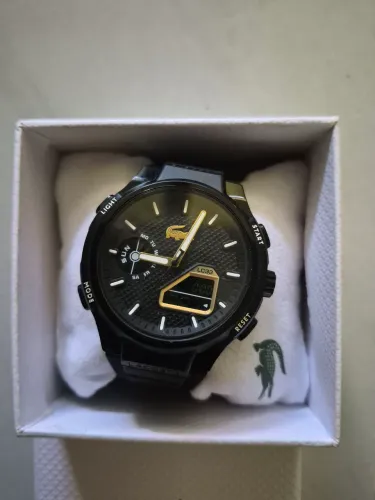 Relógio lá cost novo por 600 reais