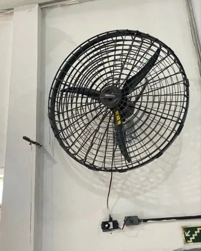 Ventilador 1METRO Forte 1/2 Cv Pavilhão Fabrica Academia Preto 220v