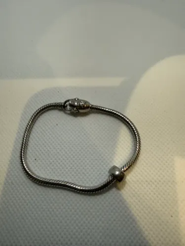 pulseira vivara life confeccionada em prata 925. acompanha um separador.