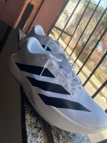 Tênis adizero