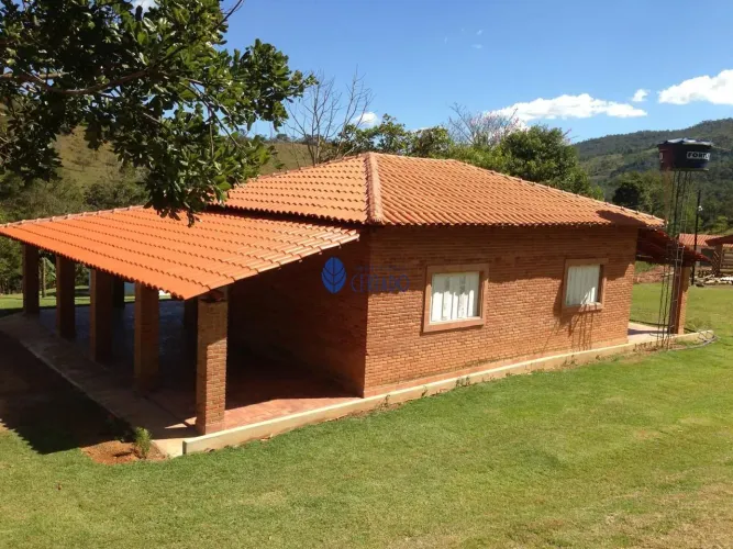 Chácara à Venda em Pirenópolis  6,60 Alqueires  Rica em Água  Oportunidade Ún