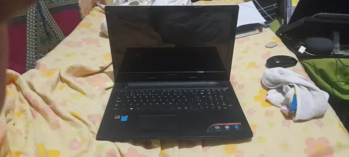 Notebook Lenovo para reparo
