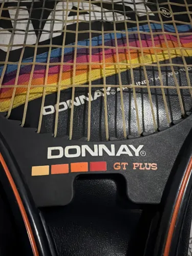 Raquete De Tênis Vintage Donnay GT Plus - Anos 80 (Bélgica)