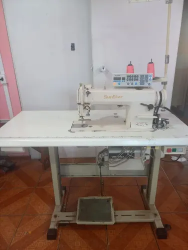 Máquina Reta Eletrônica Sunstar Industrial