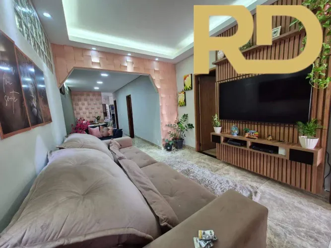 Duas Casas Incríveis no Vera Cruz: Conforto, Modernidade e Excelente Oportunidade na Regiã
