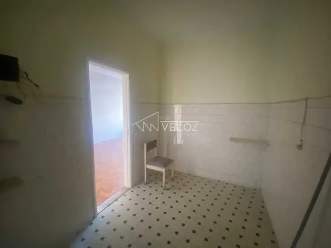 Apartamento : Padrão / Residencial / Catete
