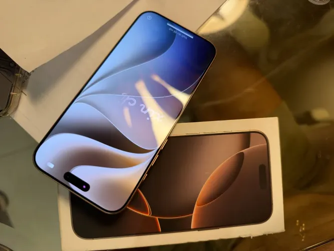 iPhone 16 pro max 256GB na cor Desert