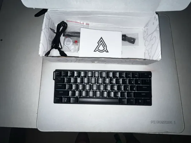 Teclado Mecânico Gamer Ajazz AK61 Preto - Perfeito Estado