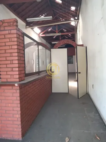 Casa comercial para Venda - Centro, Jacareí Espaço de 2 casas com 5 salas e 3 banheiros, 1
