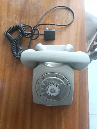 Telefone antigo